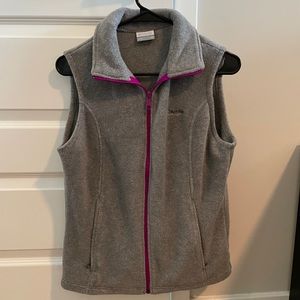 Grey Columbia vest size medium